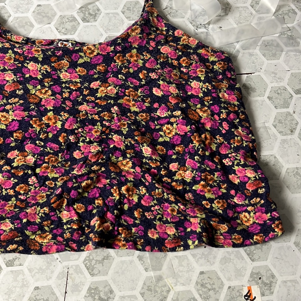 No Lie Small Purple Floral Print Cropped Tank Top - Picture 3 of 5